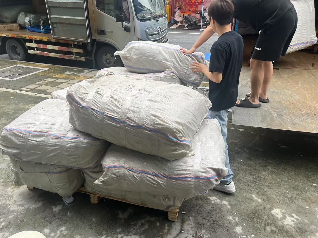 貨物已打包好，等待裝車——俄羅斯運輸貨物打包服務全解析
